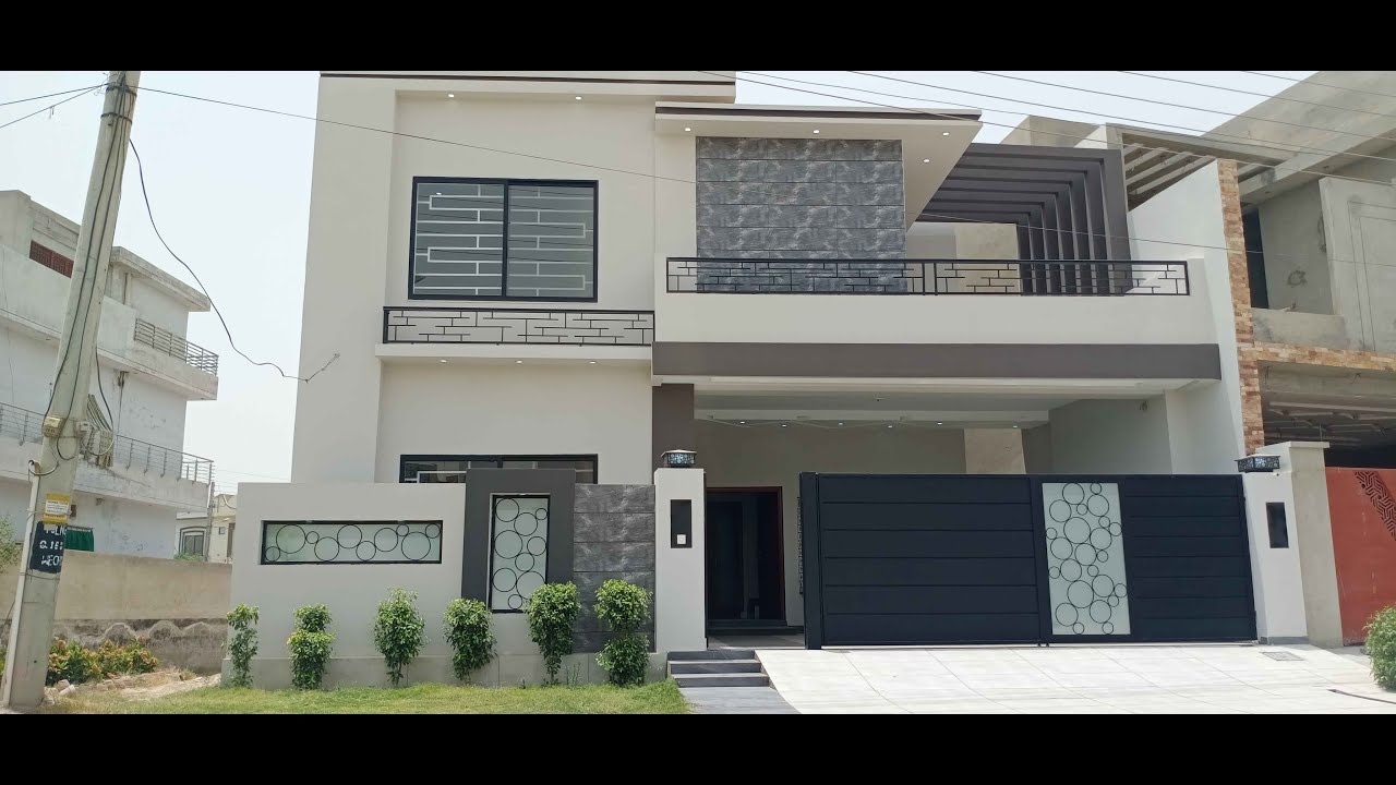 10 Marla Park view house for Sale in Wapda town Multan. 