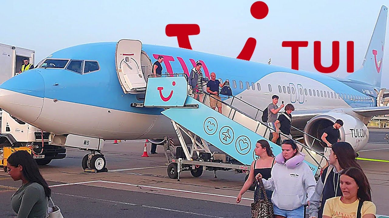 FULL THROTTLE TAKEOFF! TUI Boeing 737-8K5 (WB) Zaknythos, Greece to Birmigham