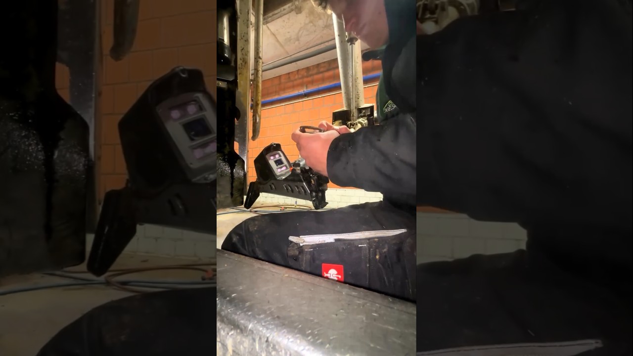 Trocknungspads & Dichtungen vom Kameraglas des Melkroboters tauschen (ca. alle 2 Jahre) 🔄