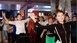 Tibetan dance "Qiangtang Xiong Card"