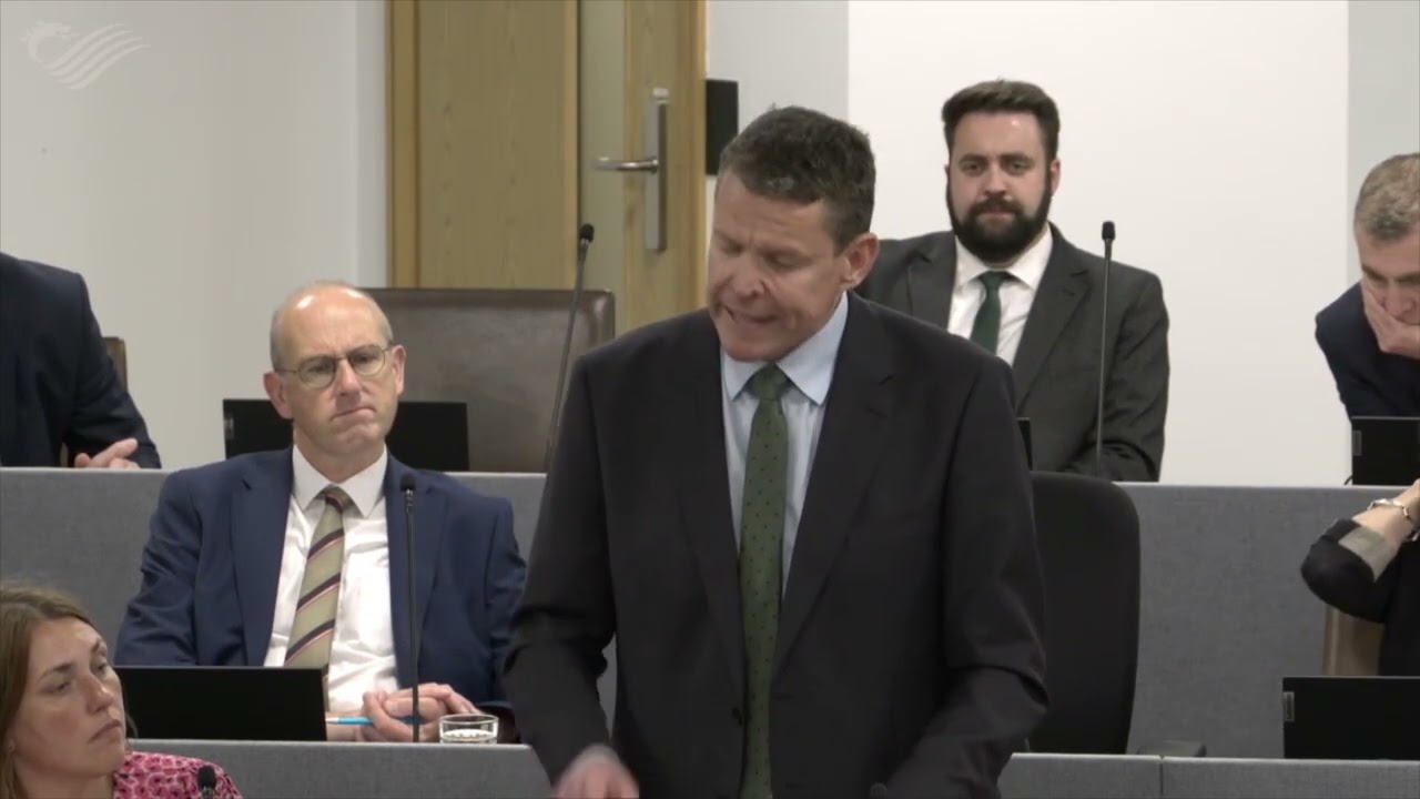 Politicians talk Welsh independence in the Senedd