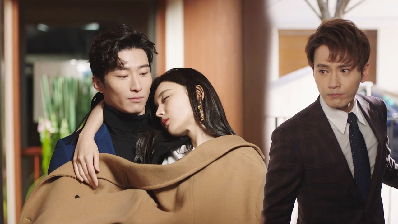 🎀【MOVIE】霸總送灰姑娘回家，怎料情敵堵在家門口，他吃醋了 