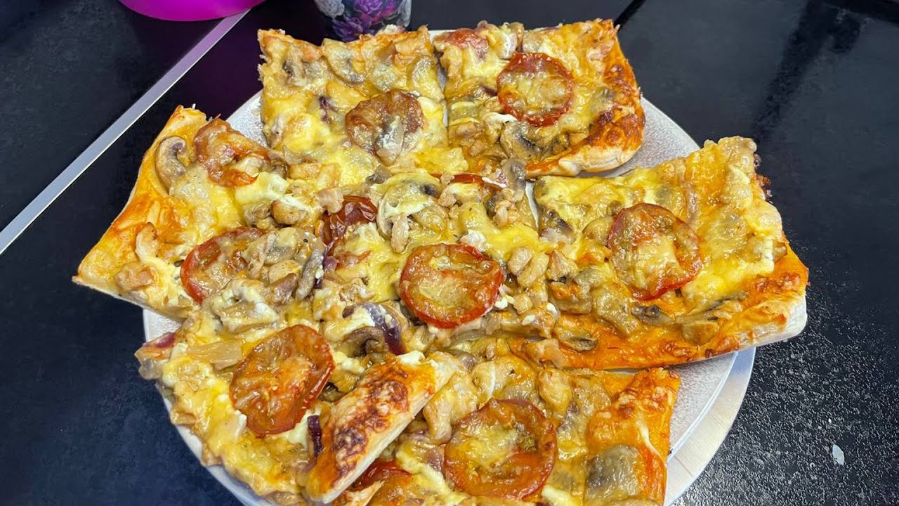 Perhaps the MOST delicious pizza I've ever tasted! And cook for only 20