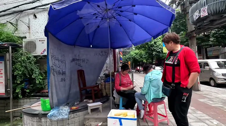 这里是重庆万州一条巷子，破旧街区里的生活日常 - 天天要闻
