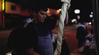 American Chef Making Chinese Hand Pulled Noodles in the Streets of Los Angeles calling it Live Noodz