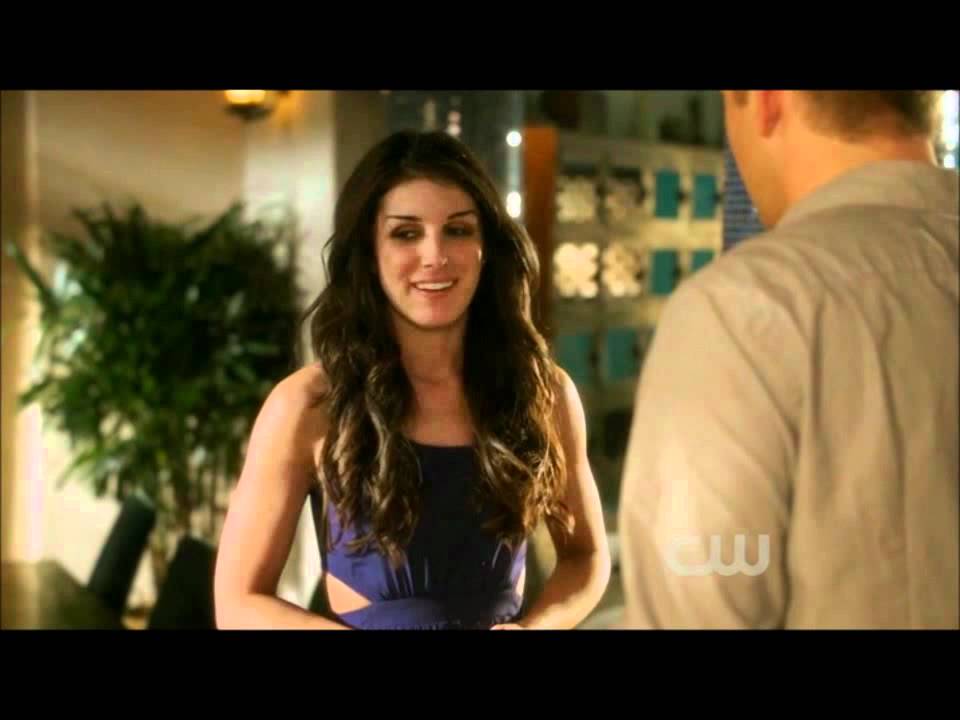 Annie and Caleb - Second kiss - 90210 - 4x22