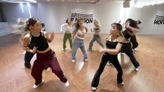 화사 (HWASA) - 'NA' Dance Practice