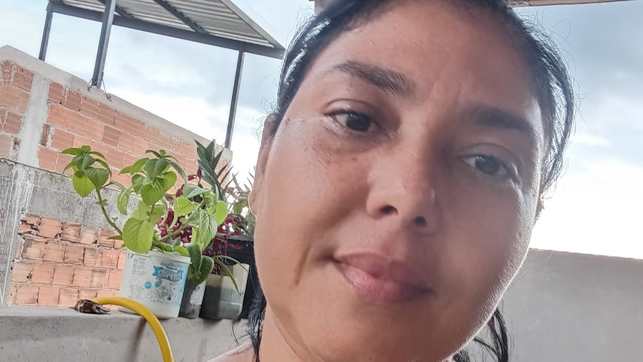 Rozania Dias está ao vivo!  Vai ter que te  devolver em dobro 👀🎬