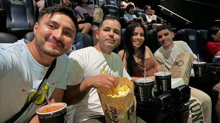 Llevamos a mi nuera y a mi hijo por primera vez al cine y así la pasamos 🥰