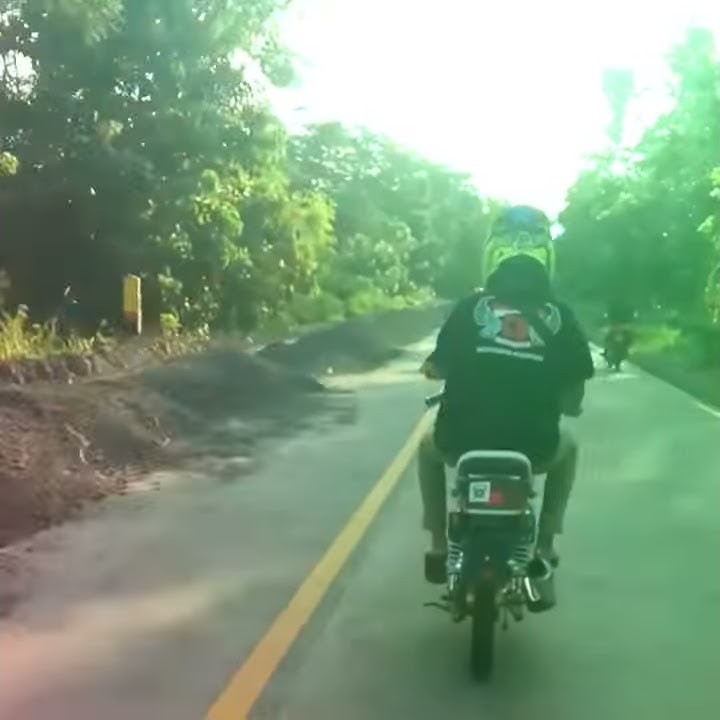 Jalan'!! Naik Motor GL!!