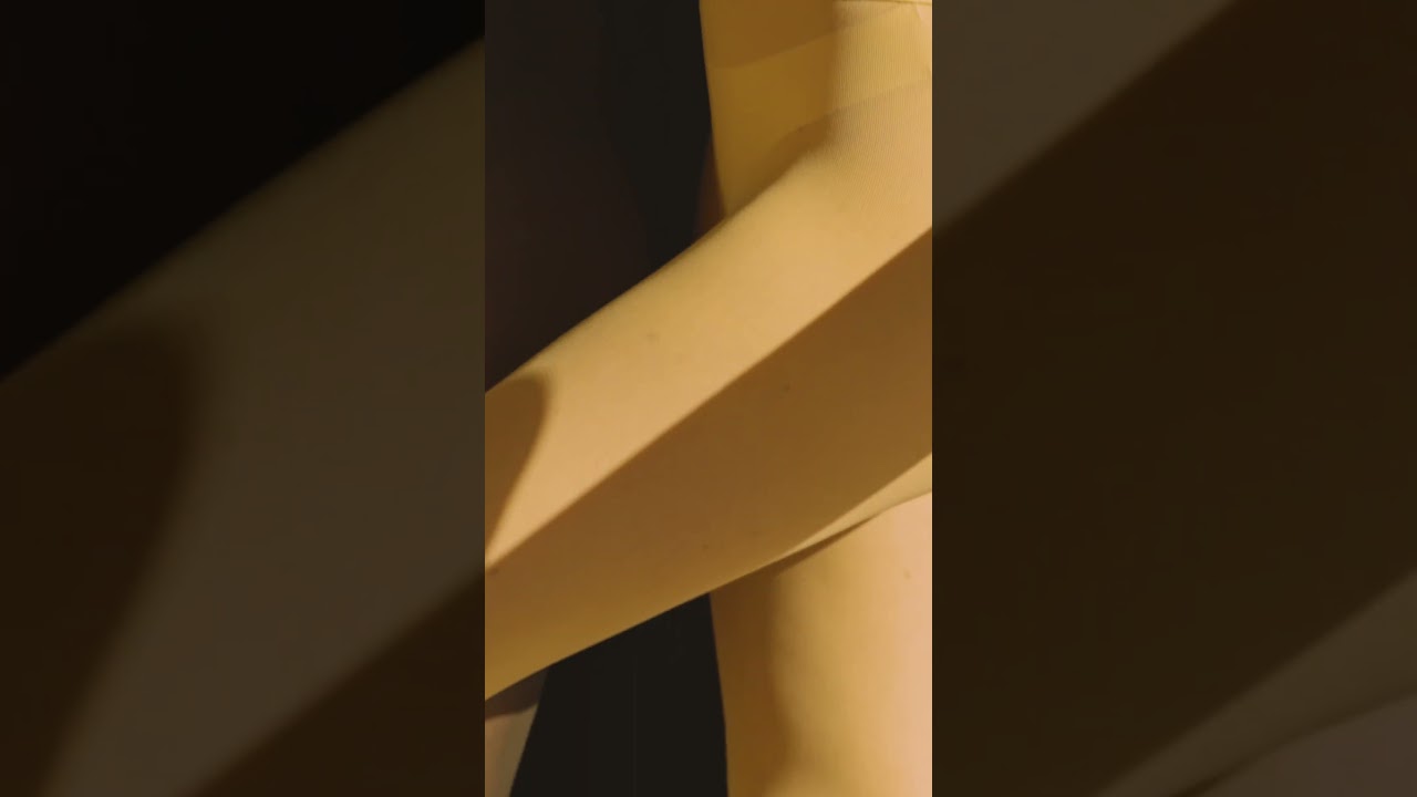 The Power of Opaques : Tights that Make a Statement