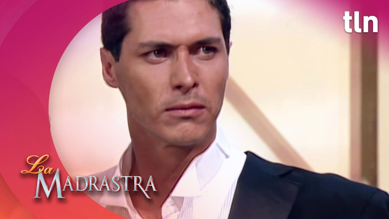 Héctor pierde el control del trago y arma un escándalo en público | La Madrastra | Capítulo 47 1/2