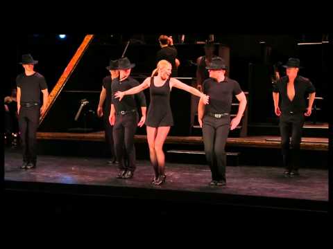 Jennifer Nettles and