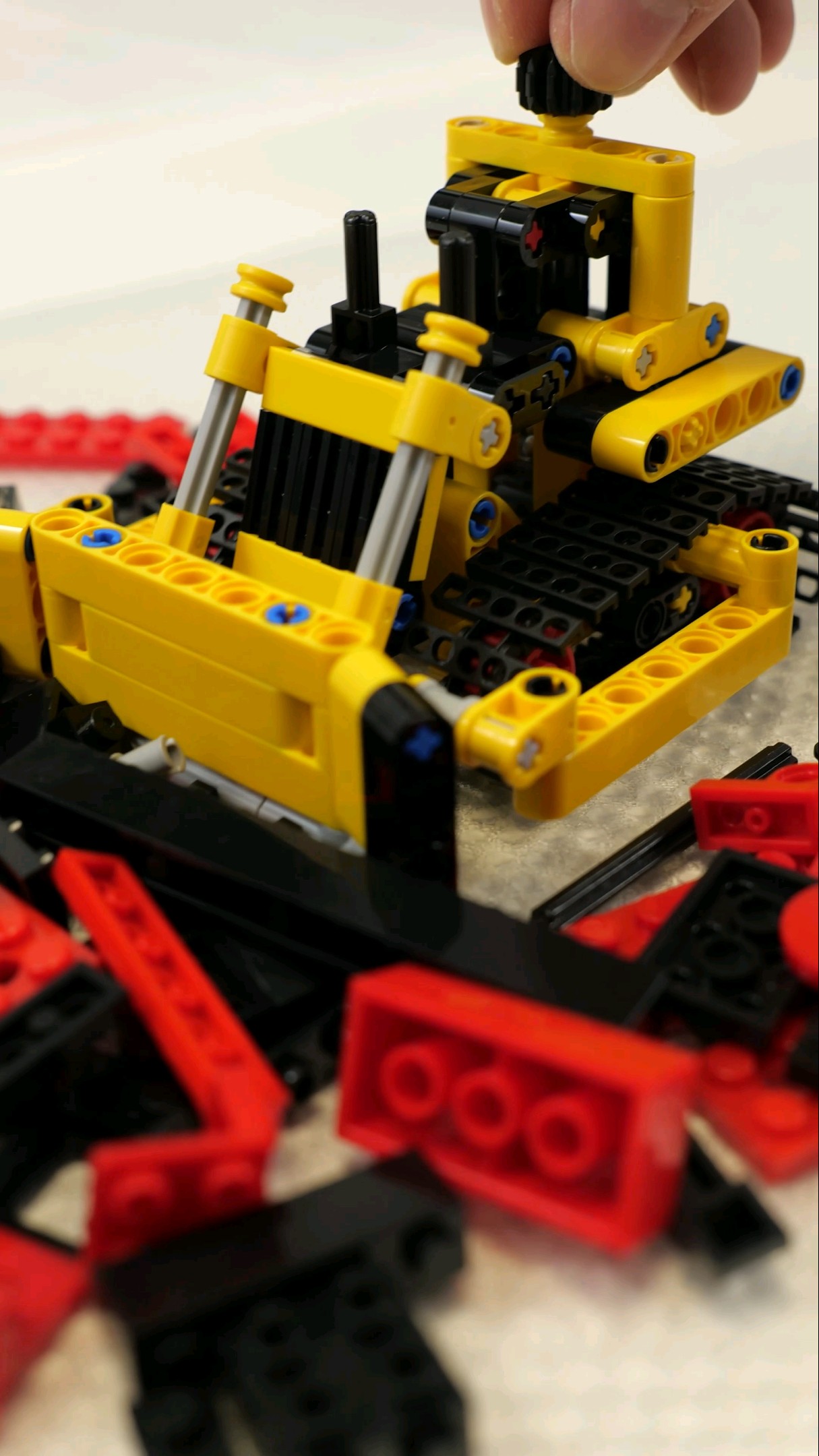 LEGO 42163 Showcase | LEGO Technic Heavy-Duty Bulldozer | Review