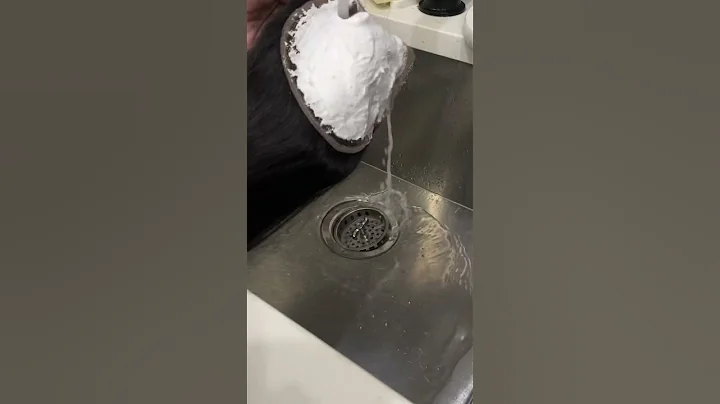 How to bleach knots. #bleaching #howto #hdlace #lacefrontal #hdclosure