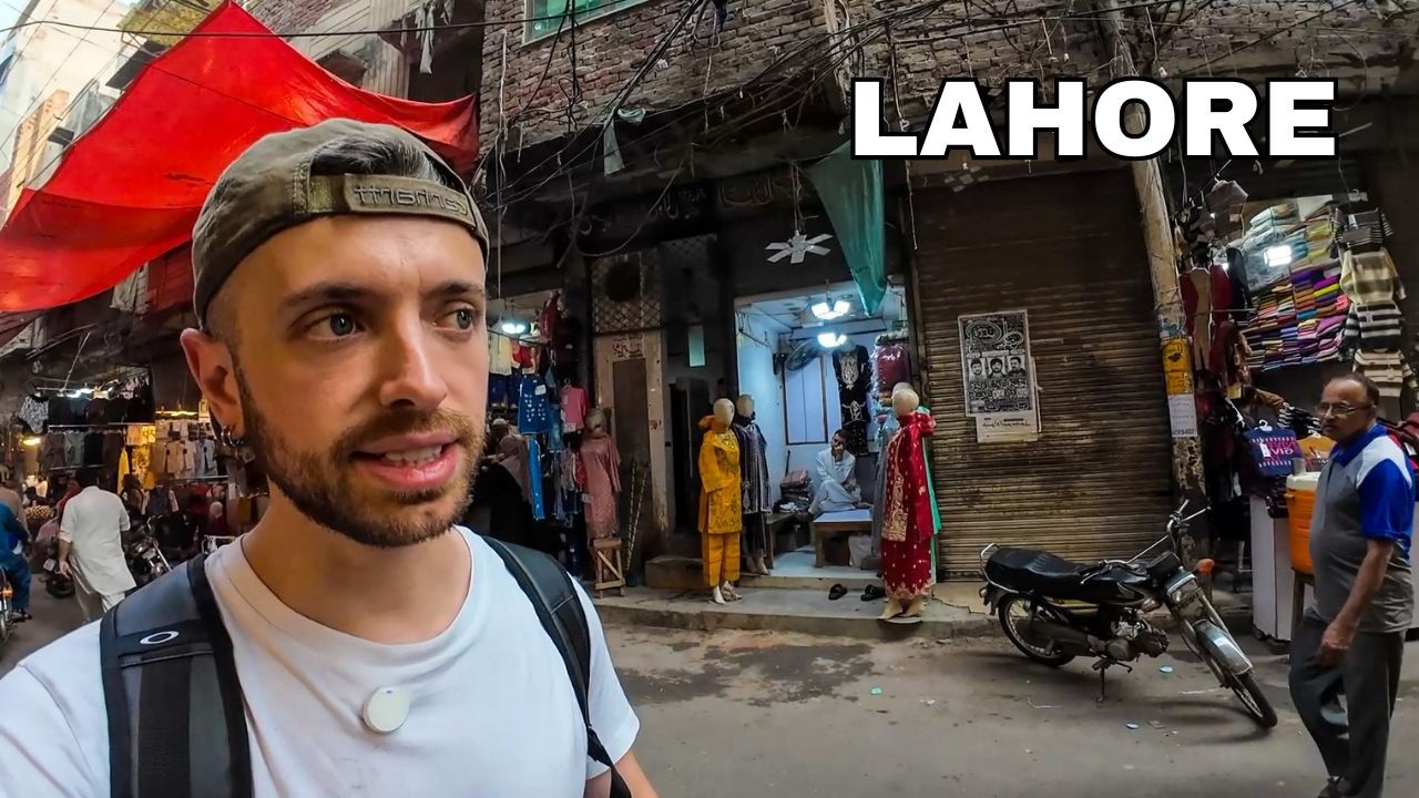 Esta ciudad me dejó sin palabras.. | Cruzando el norte de Pakistán en 3 días
