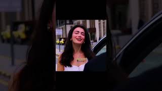 Nazik Kadın Avukat Özlerikaradeniz Özgürsarı