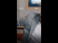 کارن حتی اسم نیلوفر رو هم درست نمیدونه