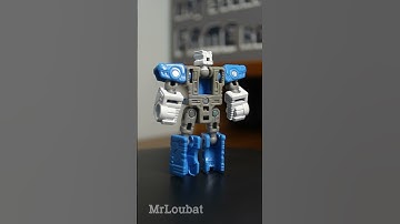 Studio Series 86 Blaster Review Friday #transformers #transformersstudioseries86 #blaster #eject