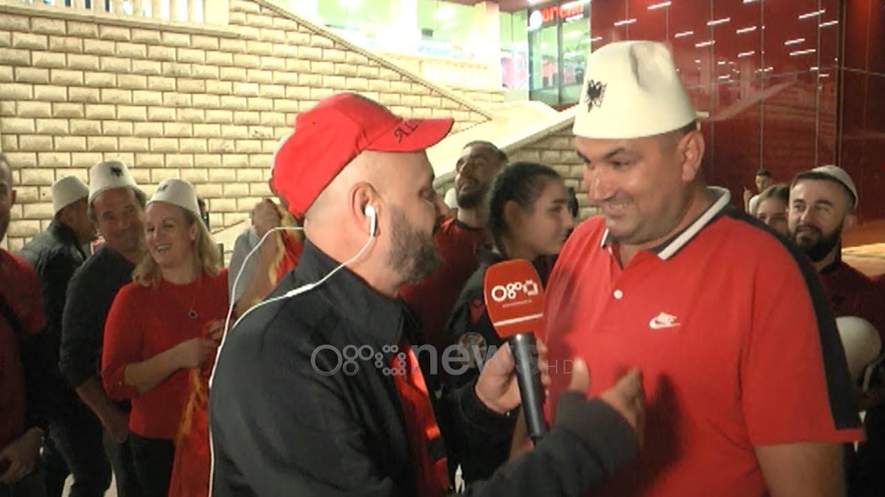 Familja e talentit kuqezi Mario Mitaj, e gëzuar për suksesin dhe lojën e Shqipërisë