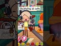 Studiying at cafe #tocaboca#tocabocasecrettoca#tocalifeworld#toca#tocalife#