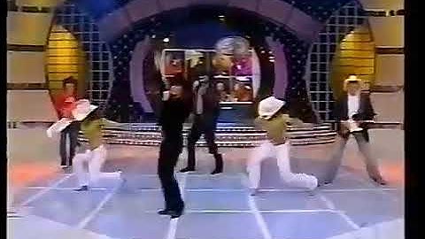 Graciela Lacerda Atual esposa de Zezé di Camargo,foi dançarina da Banda Dallas Country em 2003