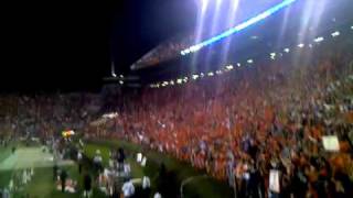 "Lean on me" at the Auburn - Georgia game