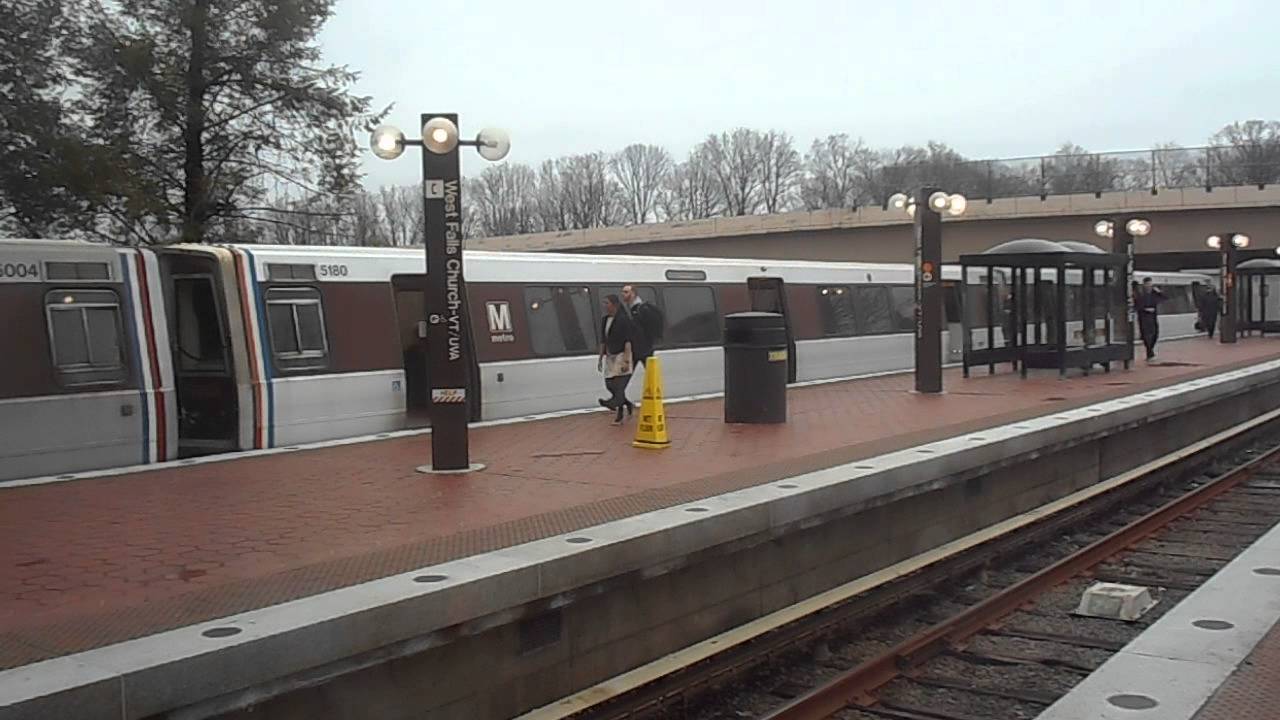 DC Metro (WMTA): Vienna bound 8 cars Orange Line train @ West Falls Church