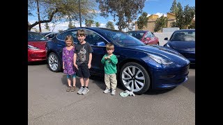 We went to the service center in tempe, az choose their favorite
color. they were surprised when a tesla delivery truck arrived. thank
you billy for takin...
