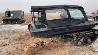 Монстры бездорожья покоряют брод и грязь. Лучшие внедорожники для off-road screenshot 2