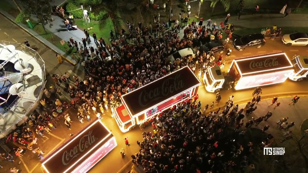 Chegada do Natal 2025 em Sinop pela Coca Cola na praça da Bíblia #metropolesinop 