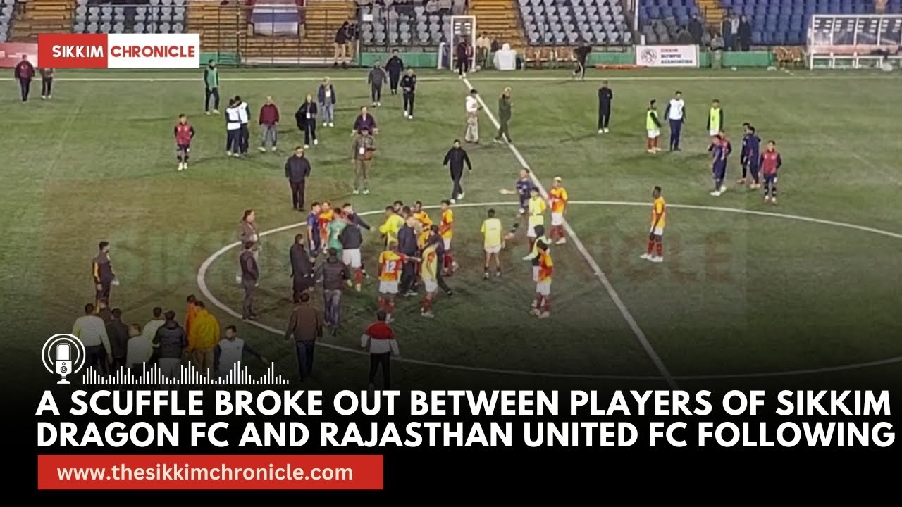 Между игроками футбольных клубов «Сикким Драгон» и «Раджастхан Юнайтед» произошла драка.