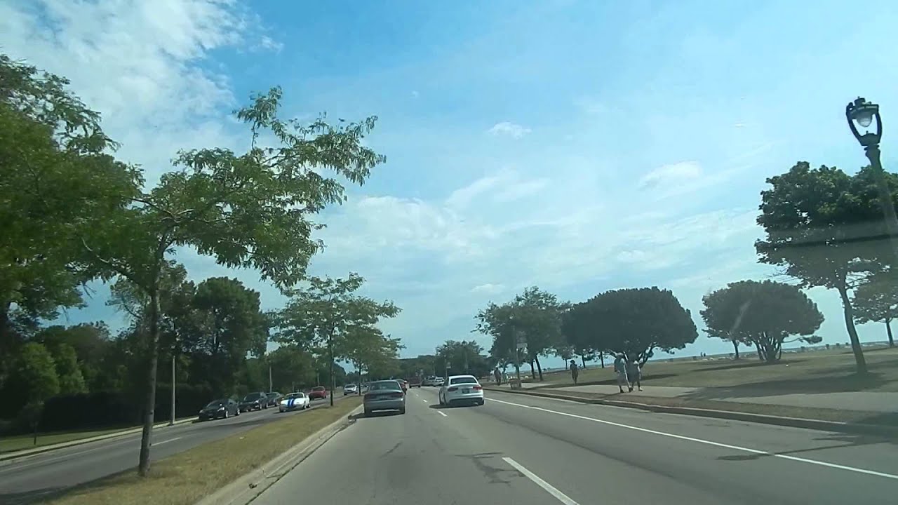 Drive North Lincoln Memorial Drive Milwaukee Wisconsin