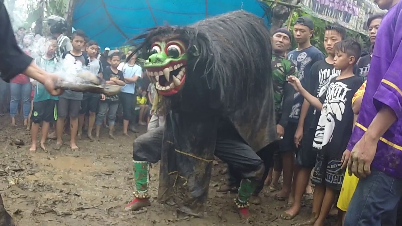 MACAN-MACANAN Seni Barong 