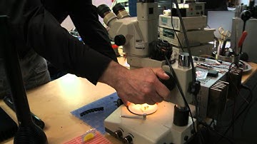 World Record: The Largest Ever Flashlight Is From Germany