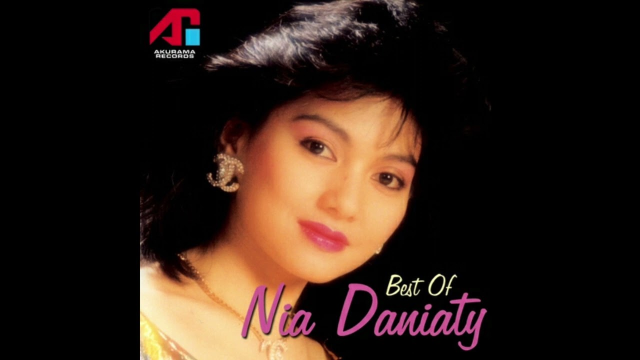 Nia Daniaty - Darah Biru