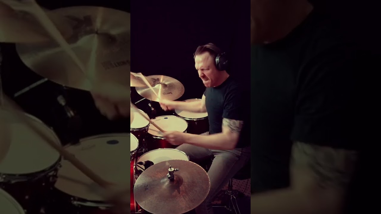 SUM 41 ORIGINAL DRUMMER STEVO 32 PLAYS PROPAGANDHI 