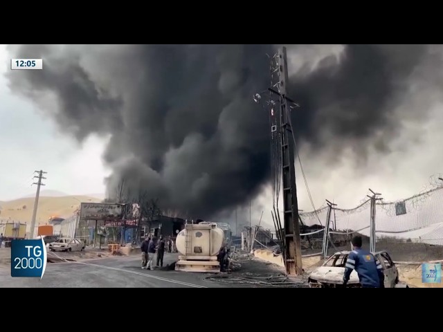 Iran, nuovo massiccio bombardamento. Khamenei promette vendetta