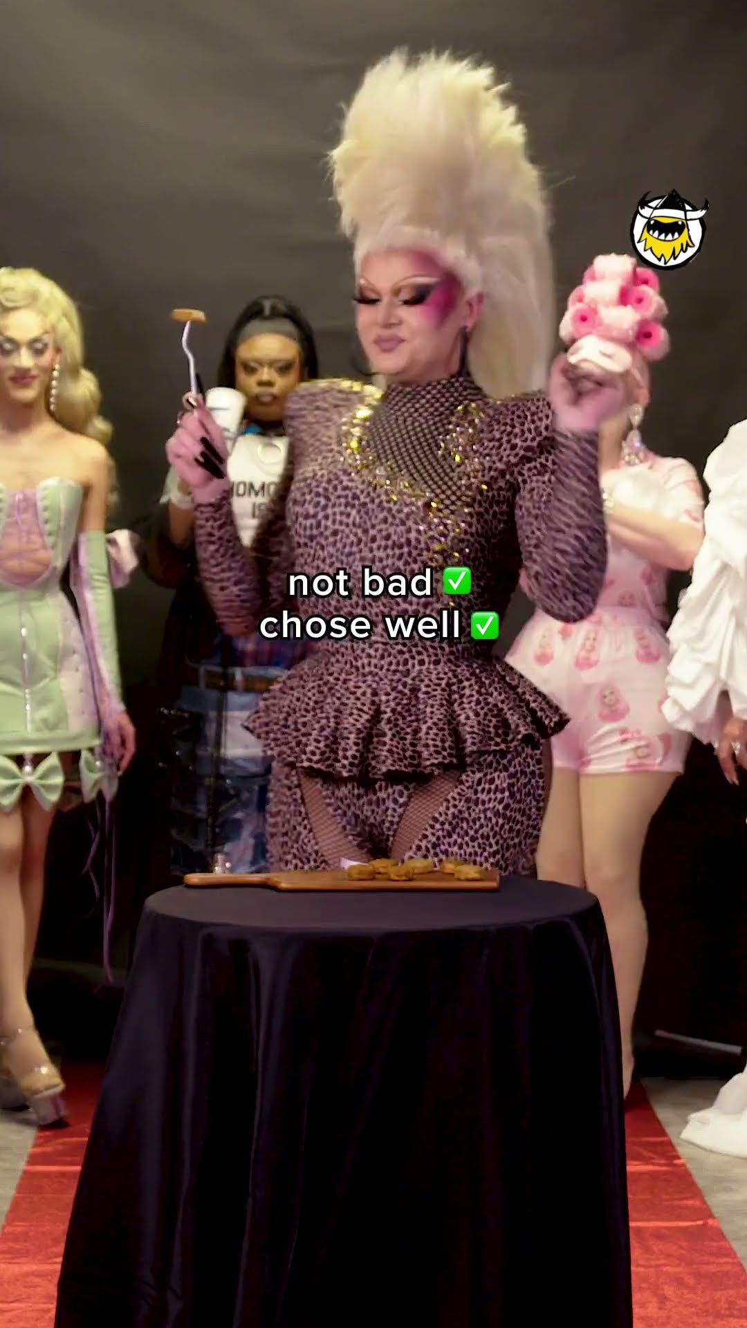 WING ROULETTE with the cast of RuPaul's Drag Race Season 17 PART 2 ?