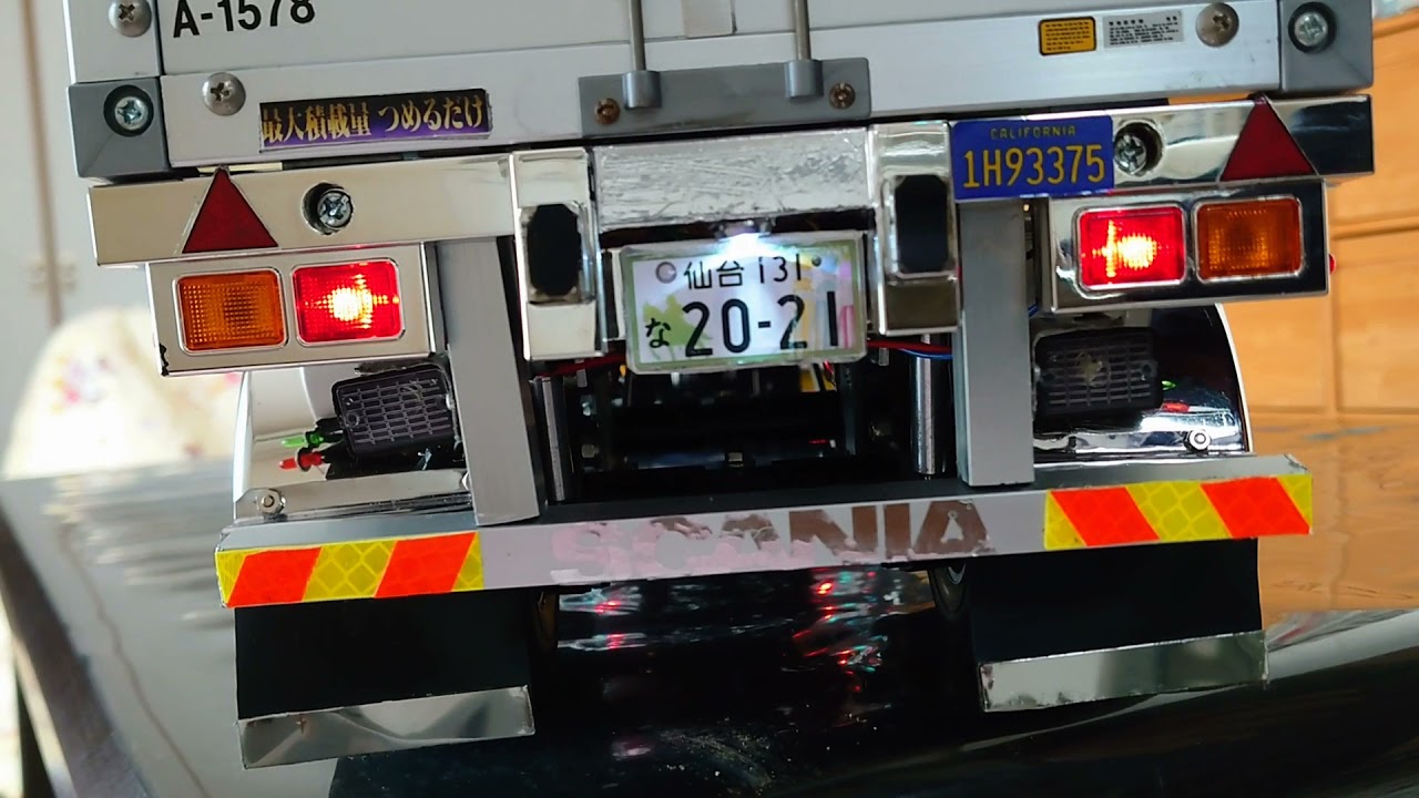 タミヤ　スカニア　トレーラエアサス（笑）