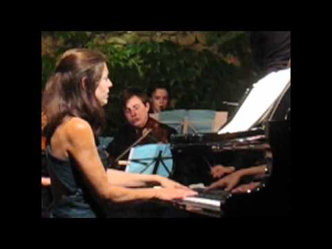 Rebecca Chaillot plays Schumann's Piano Concerto's Intermezzo