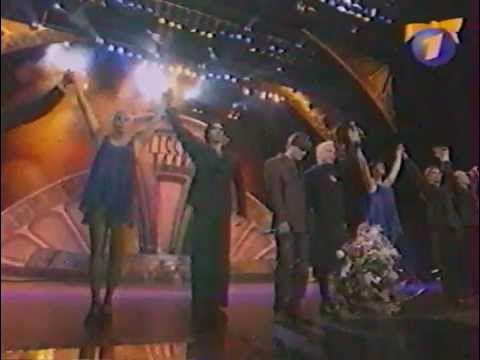 Иногда (алсу),)1999. Руки вверх! золотой граммофон 1998. Ольга орлова золотой граммофон. Гости из будущего я с тобой золотой граммофон. Золотой граммофон 1999 мышь.