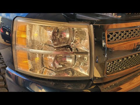 How to: Replace Passenger Headlight Bulb on a 2008 Chevrolet Silverado