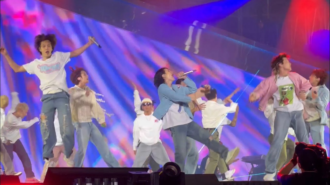 アイドル BTS 221015 Idol BTS Yet to Come Busan Expo Concert Live Fancam