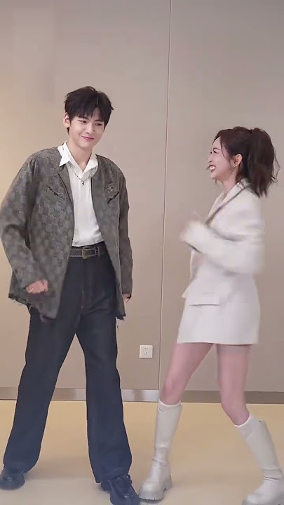 Zhai Xiaowen n Wu Xuanyi cant stop laughing #zhaixiaowen #wuxuanyi #troublemaker #loveinpavilion
