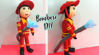 Como hacer un muñeco de bombero con material reciclado