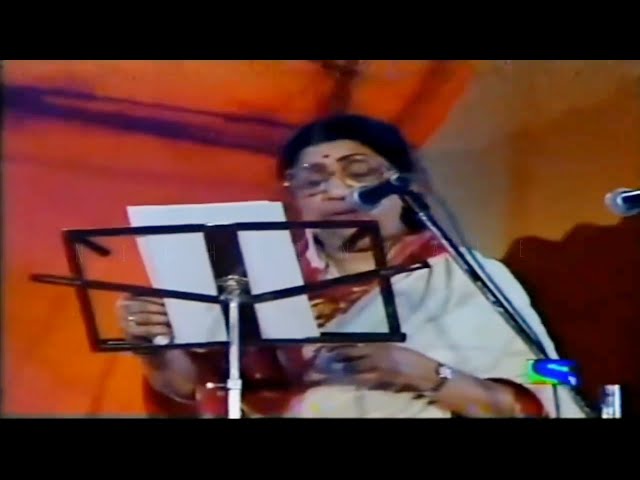 Tujhe Dekha To Ye Jana Sanam | Lata Mangeshkar Live Shradhanjali Concert Full HD class=