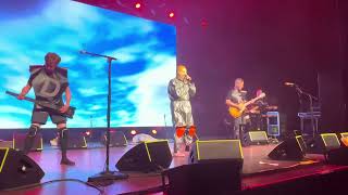 "Beautiful World" by DEVO. Brooklyn Paramount. 2025.05.06. #fancam #devo #80smusic