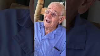 Rooster sings his favorite song 🐓 #farm #shorts