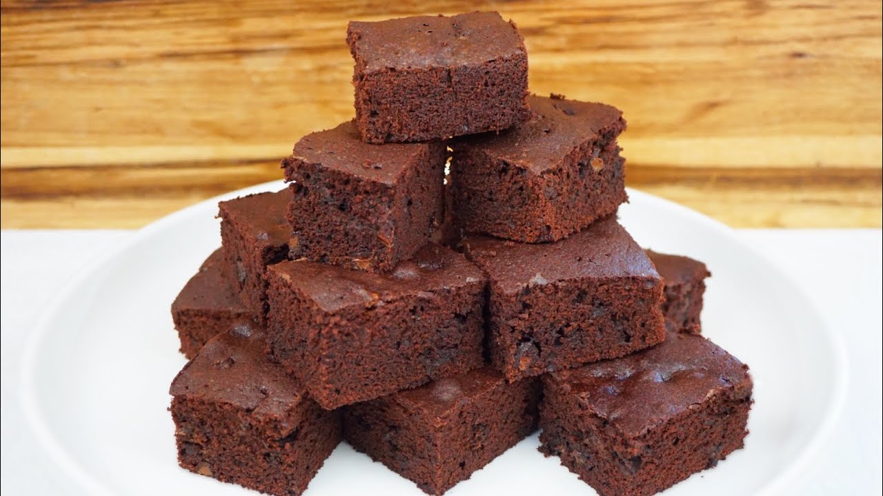 POSTRE ECONÓMICO PERO MUY SABROSO Y FÁCIL BROWNIES HECHOS EN LICUADORA -  YouTube